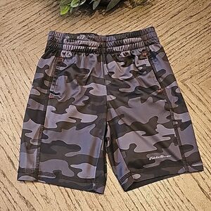 Eddie bauer camo shorts size 5/6